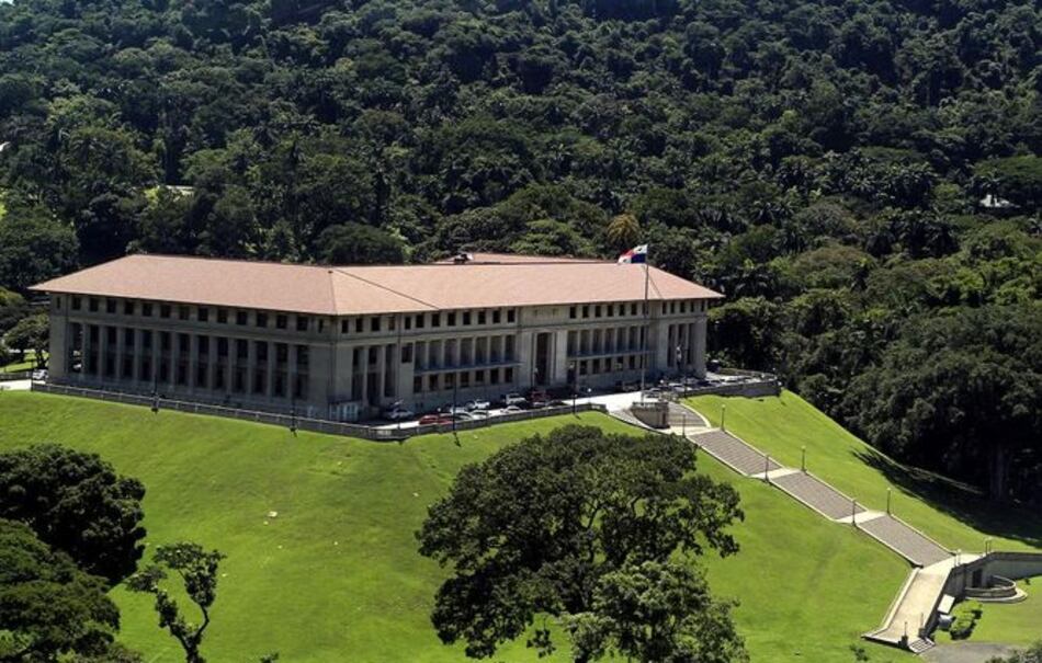 Escenarios para replantearse 'Istmo', 'Zona' y 'Canal'