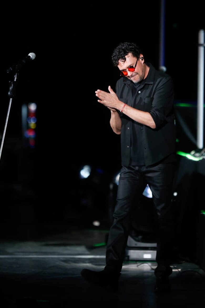 Andrés Cepeda llena de romanticismo el Teatro Anayansi en su despedida del ‘Tengo Ganas Tour’