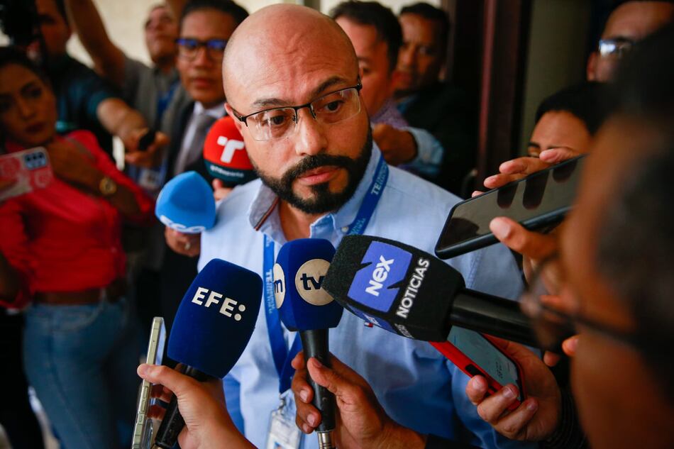 La juez Marquínez aclara que nunca atendió al funcionario del Tribunal Electoral