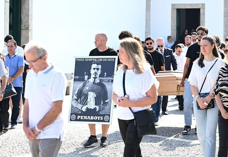 Las conmovedoras imágenes del funeral de Diogo Jota y su hermano André Silva