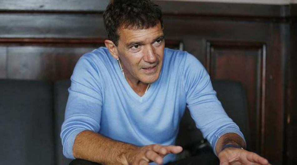 Antonio Banderas anuncia estar curado del coronavirus