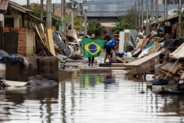 Lula visita el sur de Brasil, aún devastado por las inundaciones