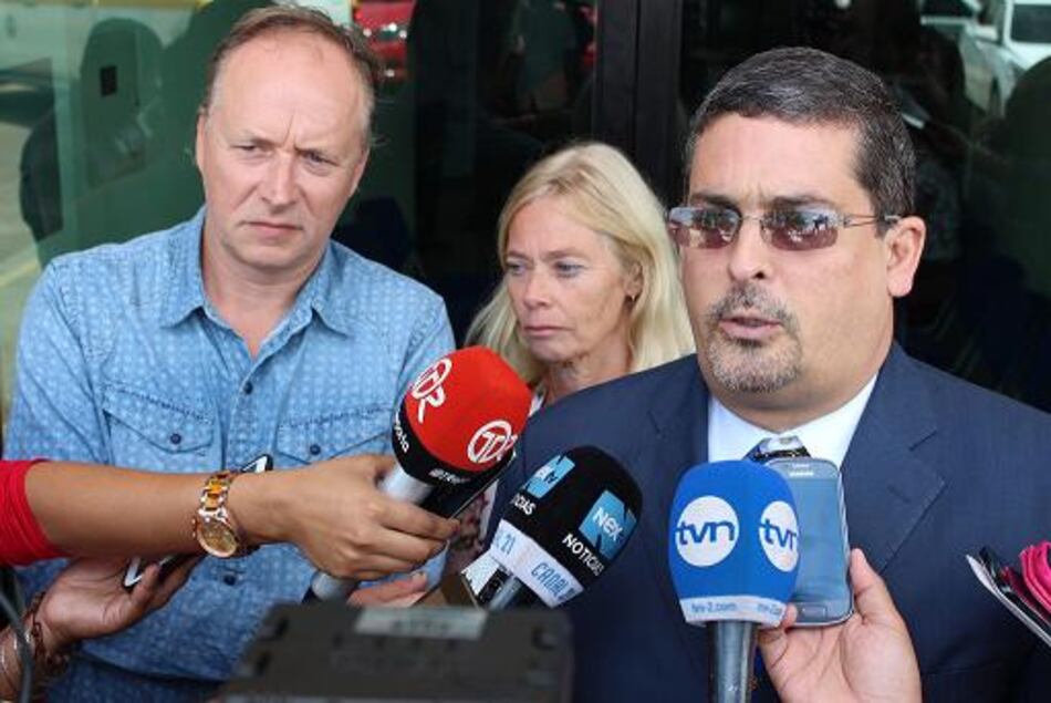 Abogado de los Kremers se queja por demora de Holanda