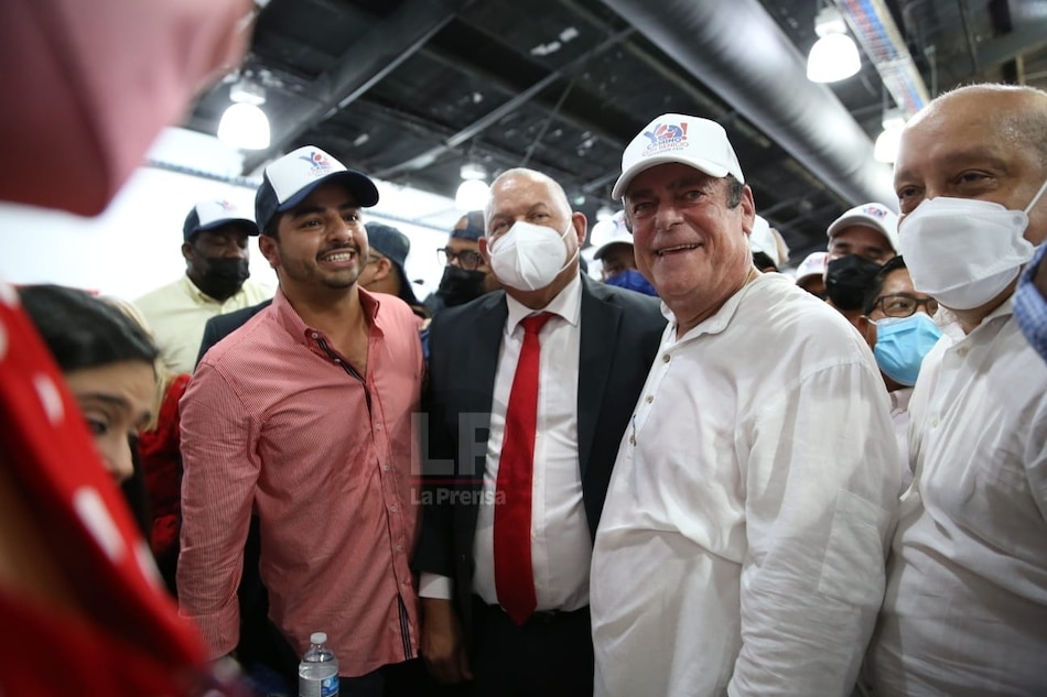 Gobierno, en campaña por internas del PRD