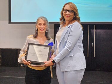 Periodista de La Prensa obtiene premio del concurso de Periodismo científico 2024 de la Senacyt