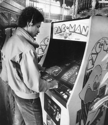 Pac-Man: qué hace tan adictivo y exitoso al juego que nació en Japón cuando su creador se comía una pizza