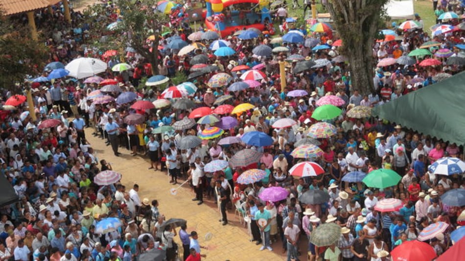 Antón: miles de personas acudieron a visitar al Cristo de Esquipulas