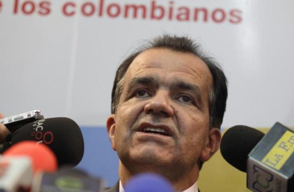 Zuluaga dice que no renunciará a su candidatura a la presidencia de Colombia
