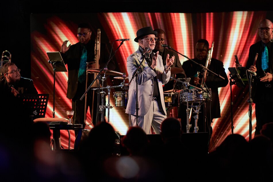 Omar Alfanno y el concierto íntimo que brindó en favor de la niñez panameña