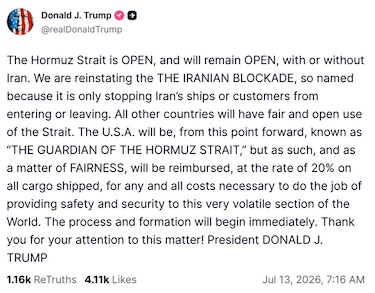 Trump anuncia bloqueo a Irán y un cobro del 20% por proteger el paso de buques
