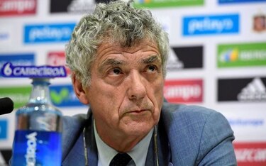 Villar renuncia a la vicepresidencia de FIFA y UEFA