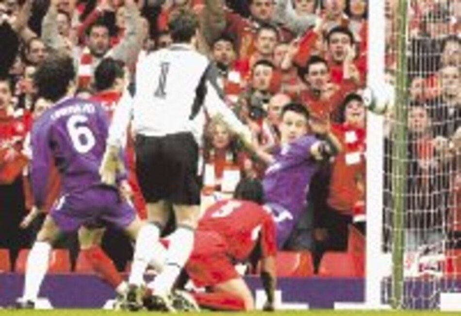 El Liverpool le aguó la fiesta al Chelsea en Inglaterra