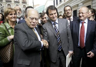 Tras escándalo fiscal, Jordi Pujol renuncia para salvaguardar independentismo