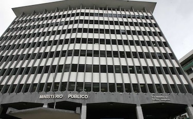 Fiscal pide sobreseimiento en la investigación por la compra de los helicópteros a Agusta