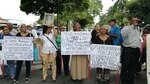 Afectados por dietilenglicol protestaron en la vía Transístmica
