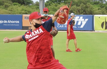 Ningún lanzador tiene su ‘puesto asegurado’ para el Premundial Juvenil de Béisbol