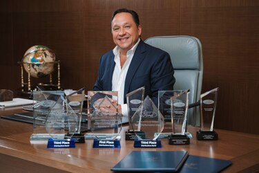 Distribuidora David inicia el 2025 consolidando su liderazgo en la región con importantes reconocimientos de Ford Motor Company