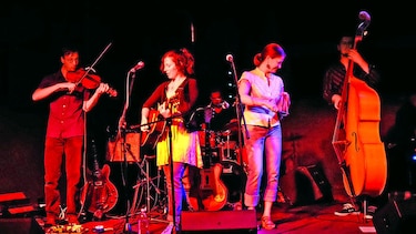 Música con raíces festivas y criollas