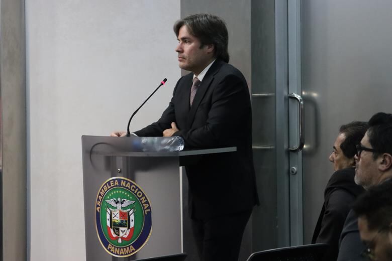 ¿Reducir planilla para tercerizar? El traslado de partida de $800 mil a la Anati