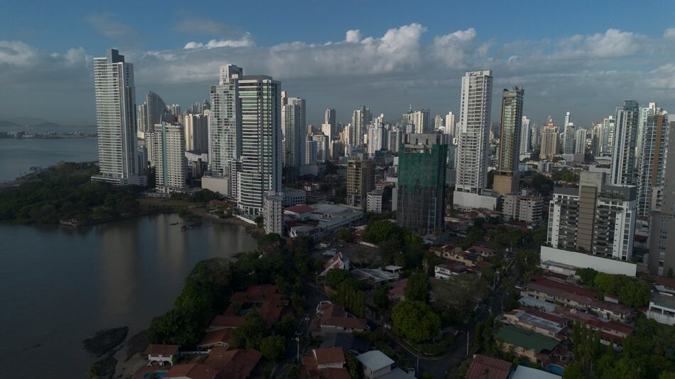Economía de Panamá creció 5.2% en el primer trimestre de 2025, impulsado por transporte, comercio y construcción