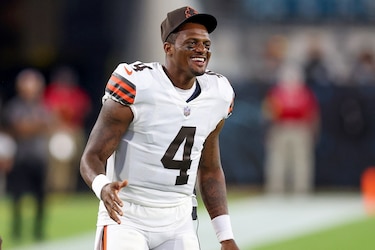 La NFL acuerda una sanción para Watson de 11 partidos y 5 millones de dólares