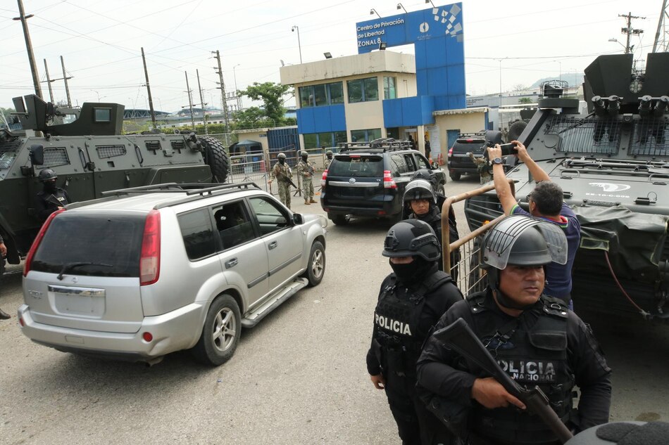 Abogados presentan denuncia contra Daniel Noboa por irrupción en la Embajada de México en Quito