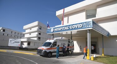 Panamá supera las 6,600 defunciones por Covid-19; los casos activos suman 13,600