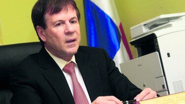 Senacyt denuncia peculado