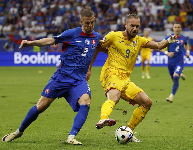 Rumanía y Eslovaquia empatan para estar en octavos