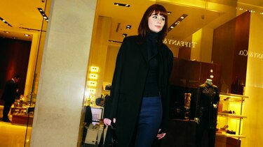 Zapatos y bolsos con microchips