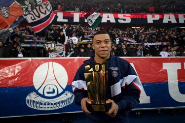 Con la mente en Múnich, el PSG gana en la fiesta de Mbappé