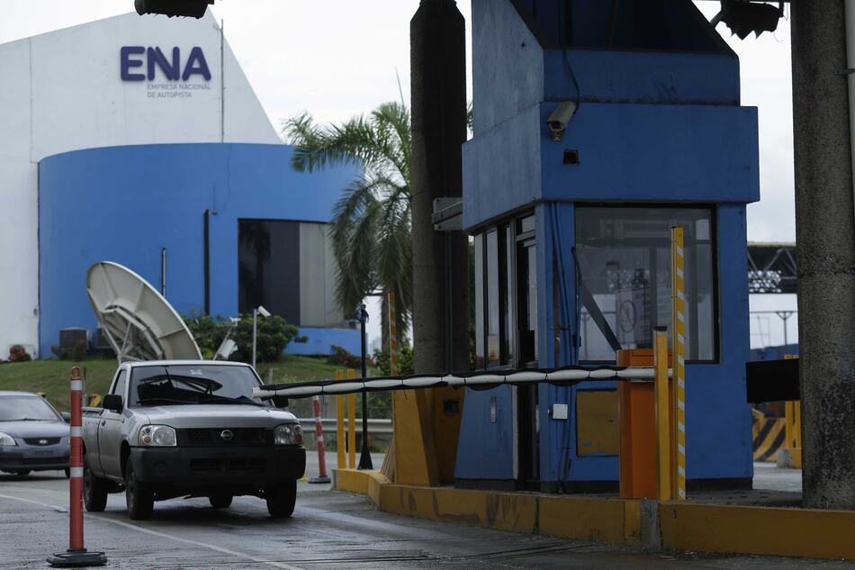 ¡Atención! Entra en vigor la multa por transitar sin crédito en los corredores