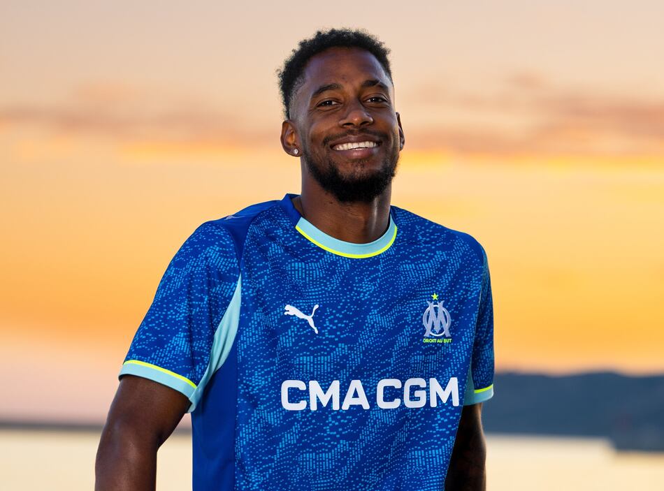 Michael Amir Murillo jugó todo el partido en la derrota del Marsella ante Lyon