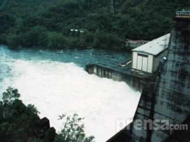 Evacuan a residentes por afectaciones en represa de Bayano