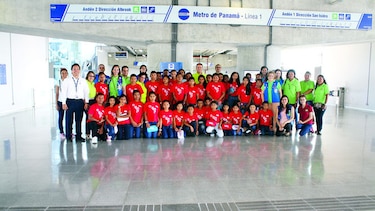 Relojin y Club Kiwanis