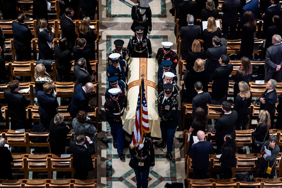 Funeral de Dick Cheney: Trump no es invitado; acuden Biden, Bush y Kamala Harris