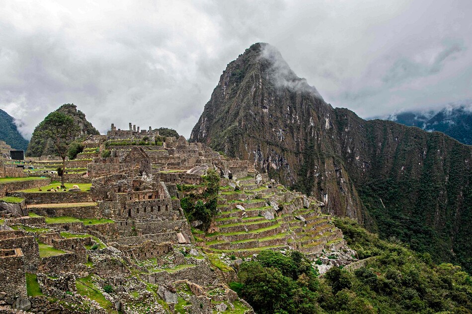 Reabre Machu Picchu, la maravilla que puso a Perú en el mapa del turismo mundial