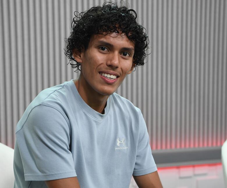 Anel Acosta, el panameño que se forja entre los estudios, retos y entrenamientos