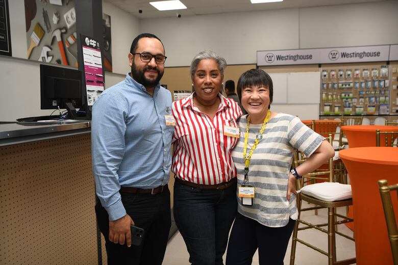 Do it Center inaugura su primera tienda especializada en materiales y herramientas para profesionales del sector