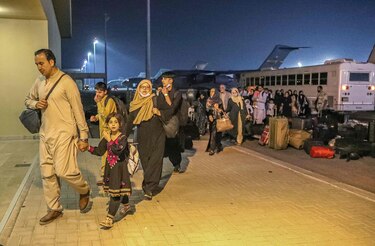 Estados Unidos y sus aliados corren contra reloj en su caótica evacuación de Kabul