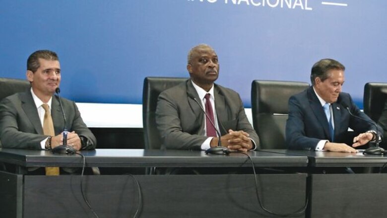 Gabinete nombra dos miembros para la junta directiva del Canal