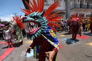 Alfombras, incienso y danzas: así se vive el Corpus Christi