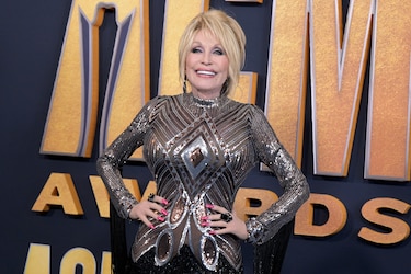 Contra su voluntad, Dolly Parton entra al Salón de la Fama del Rock