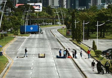 Taxistas pactan acuerdo con la ATTT; varios cierres viales