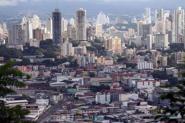 Italia y Panamá firman tratados de extradición y de asistencia judicial