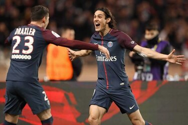 Cavani y Neymar afianzan al líder PSG
