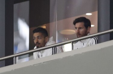 Messi se reincorpora parcialmente al entrenamiento del Barcelona