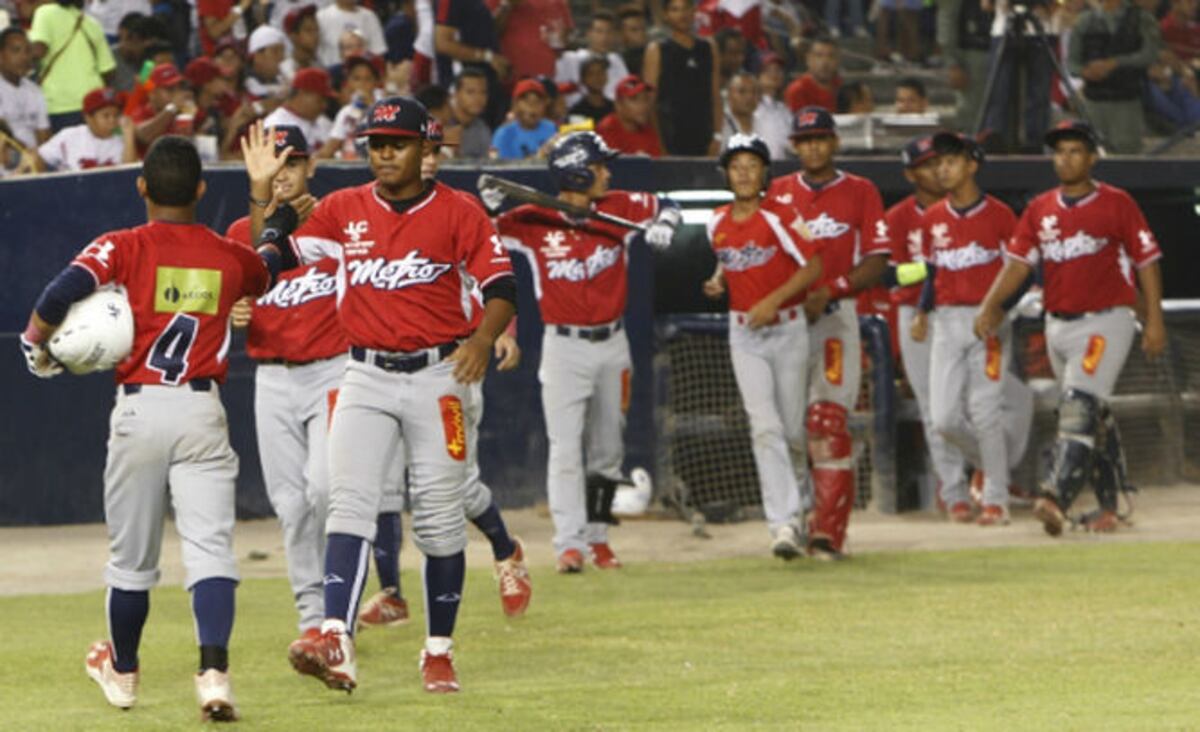 Panamá Metro, campeón