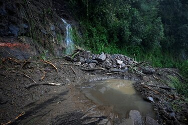 Aumenta cifra de muertes y la destrucción por las intensas lluvias en México