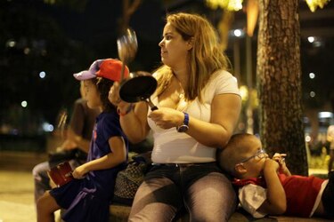 Tensión persiste en Venezuela pese a llamado al diálogo de la oposición